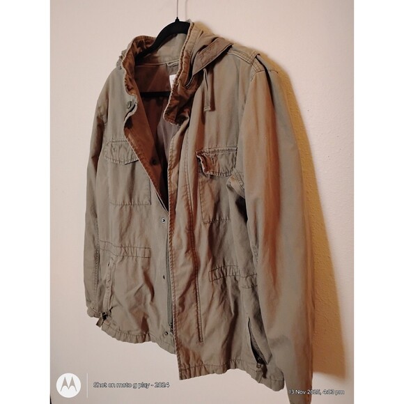 Gap army green jacket with hood - Picture 9 of 10